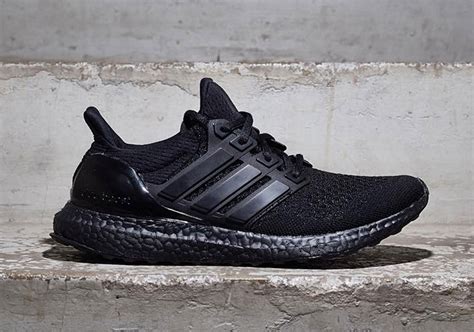 adidas ultra boost triple black billig